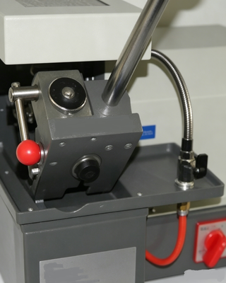 HC-300E Metallografische steekproefsnijmachine Waterkoeling Lab Proefsnijder