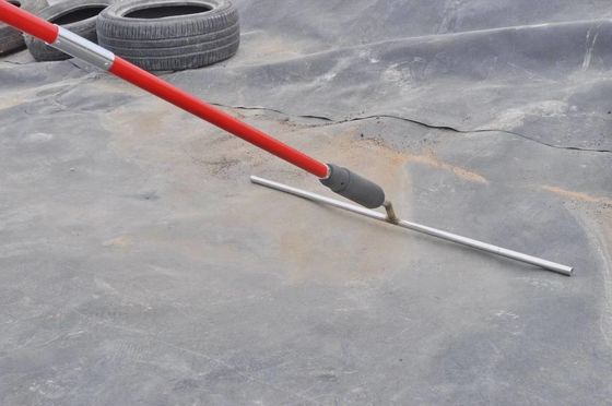 Geomembrane Leak Detector HD-107 with 50KV Output Voltage, 0.1~35mm Detection Thickness, and 4400AMH Battery Capacity