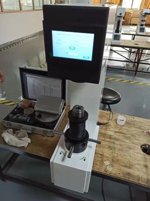 HB-3000E Elektronisch Brinell hardheidstester Gesloten-luscontrole Automatisch laden met printer