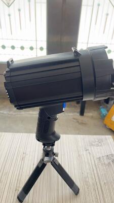 Met standaard handheld oplaadbare LED-UV lamp